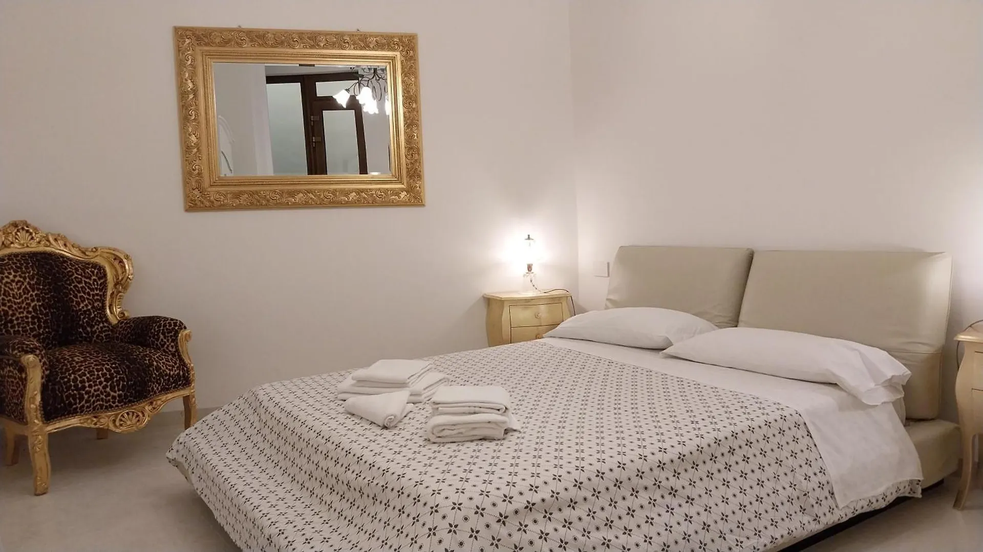 Apartment Appartamento Via Antica Padenghe sul Garda Italien